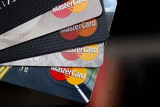 صفر تا صد خرید ویزا کارت و مستر کارت 9 mastercard 1 0 1536x1024 1