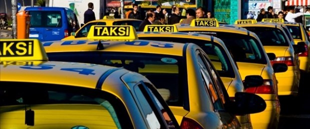 کارکردن تاکسی در ترکیه
