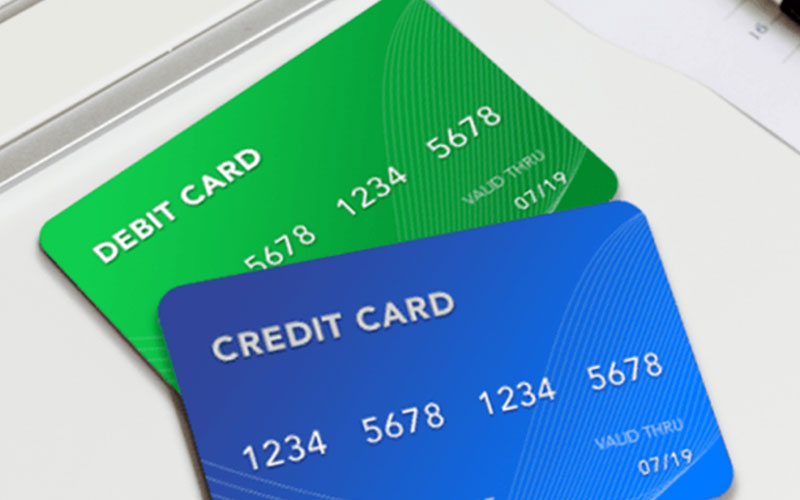 تفاوت‌های کاربردی میان کارت‌های اعتباری و دبیت