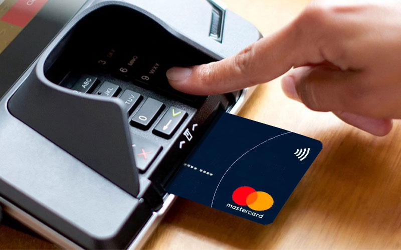 کاربران ایرانی در استفاده از کارت‌های فیزیکی و مجازی